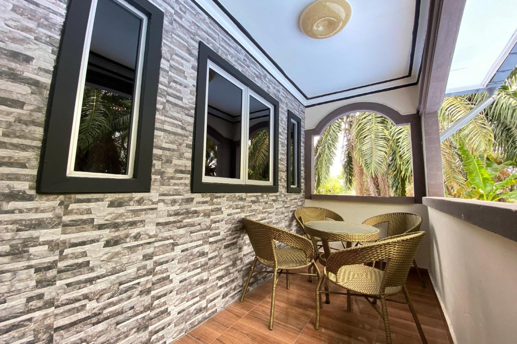 Oyo 90205 Bayu Sintok Motel Changlun Buitenkant foto