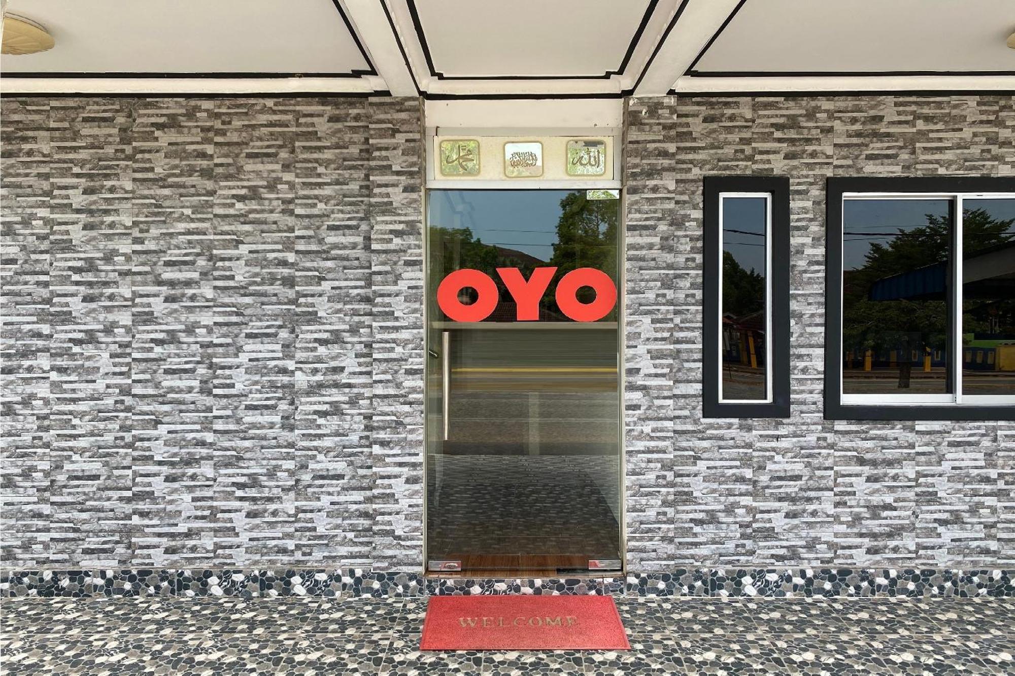 Oyo 90205 Bayu Sintok Motel Changlun Buitenkant foto