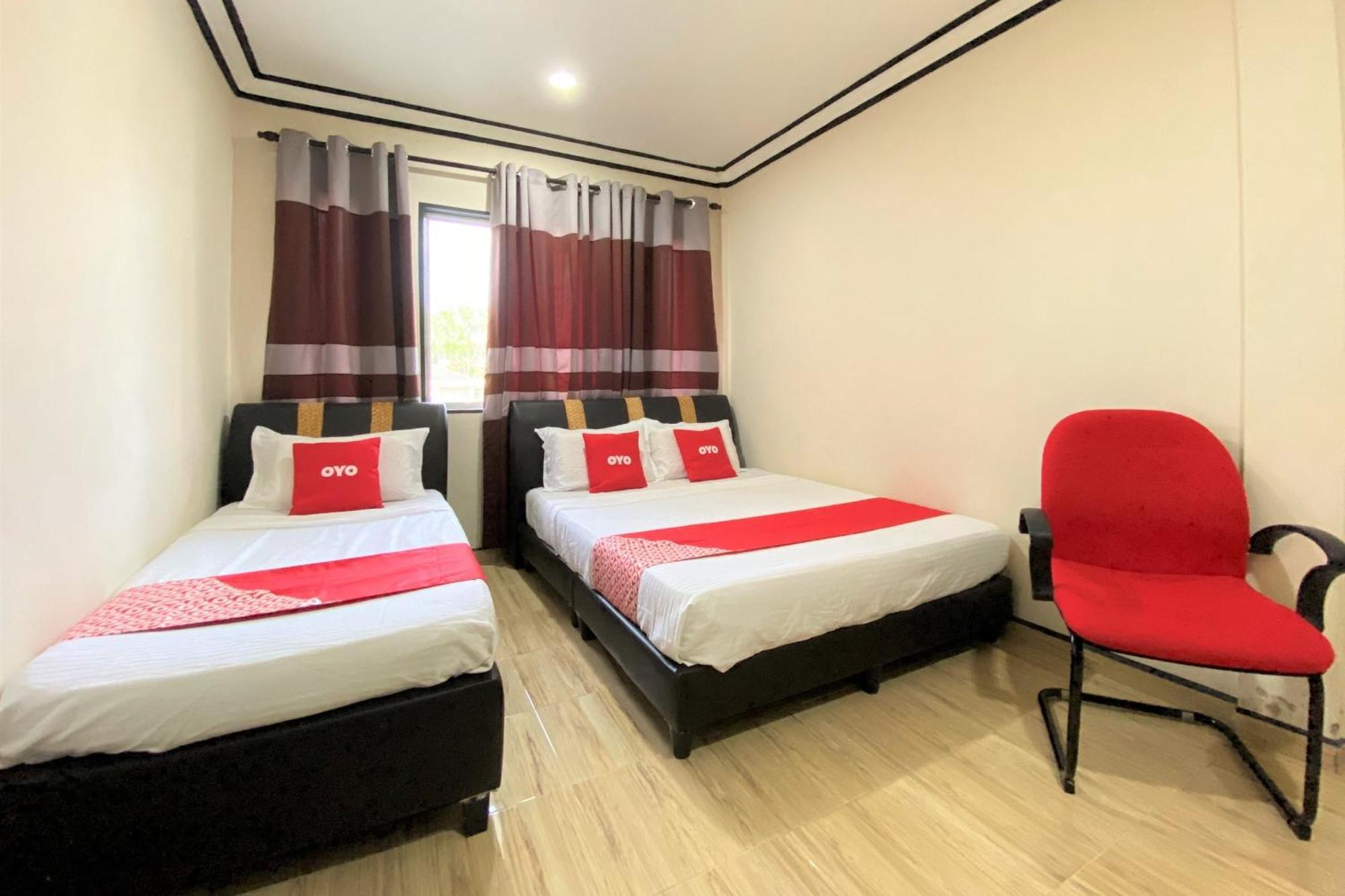 Oyo 90205 Bayu Sintok Motel Changlun Buitenkant foto