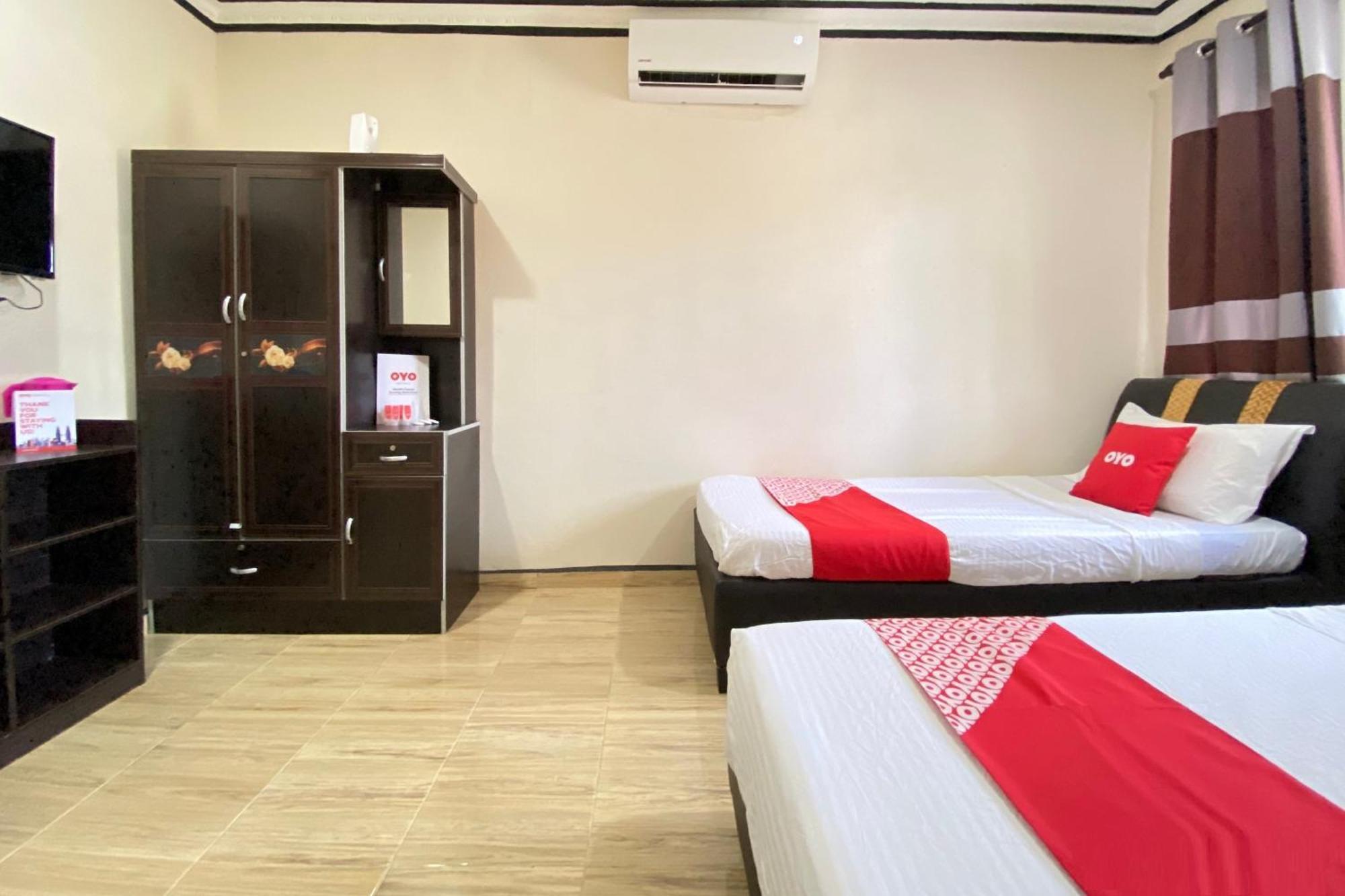 Oyo 90205 Bayu Sintok Motel Changlun Buitenkant foto